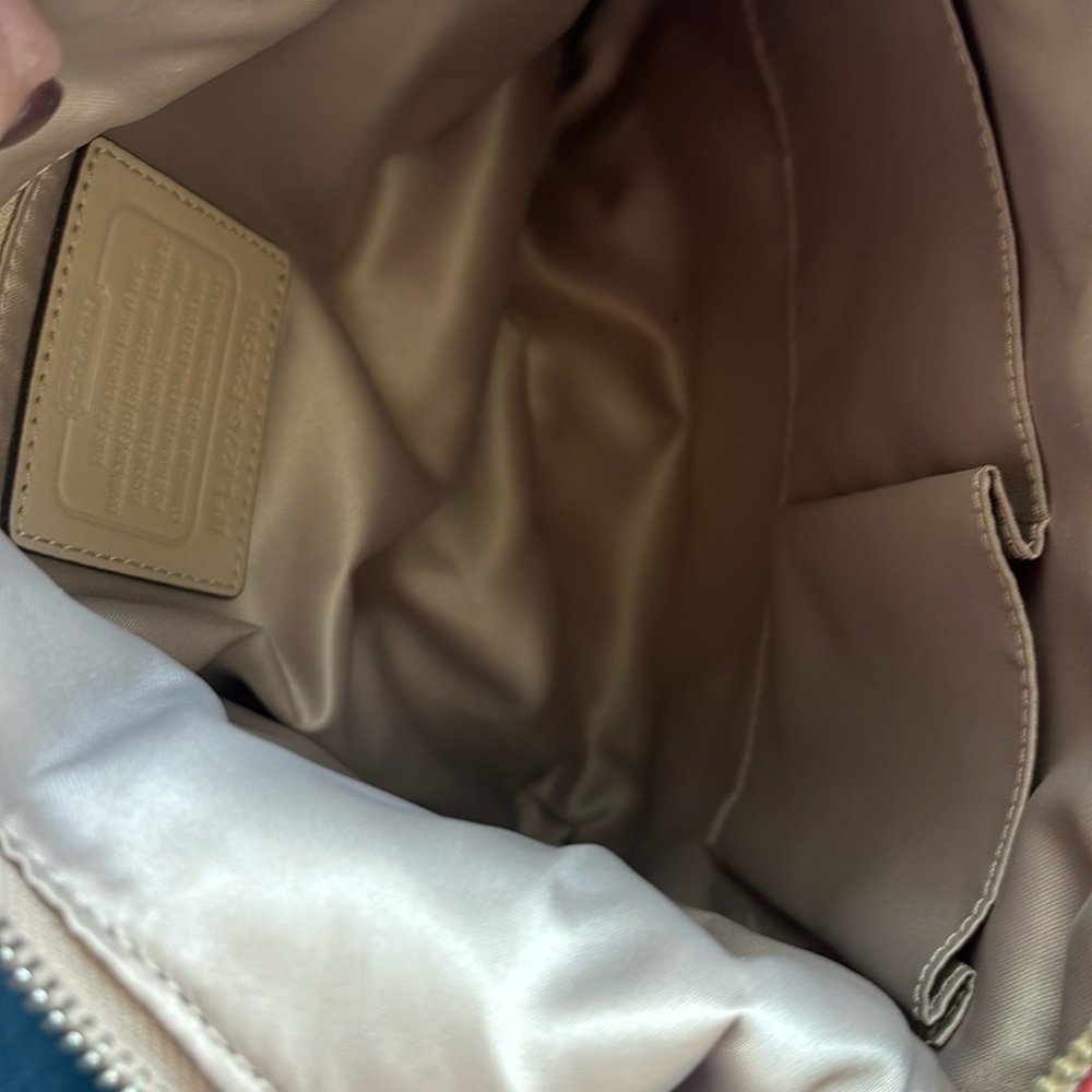 Coach Coral and Beige Shoulder Bag - Picture 4 of 4